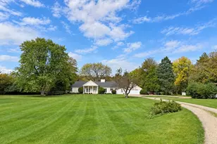 232 Donlea Rd, Barrington Hills, IL 60010 - Photo 2