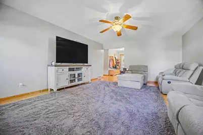 18 W Circle Drive, Streator, IL 61364 - Photo 6