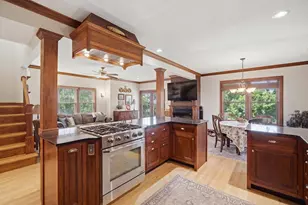 812 Courtland Ave, Park Ridge, IL 60068 - Photo 12
