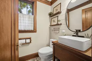 812 Courtland Ave, Park Ridge, IL 60068 - Photo 14