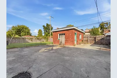 7517 S Peoria Street, Chicago, IL 60620 - Photo 4