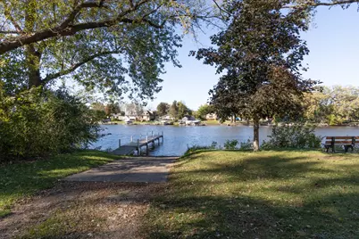 2225 Lagoon Drive, Fox River Grove, IL 60021 - Photo 36