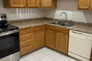 9118 W Elmwood Dr, Niles, IL 60714 - Photo 2