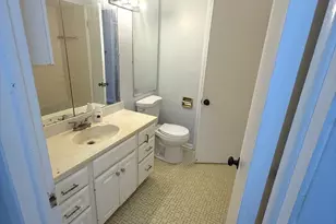 942 E 168th St, South Holland, IL 60473 - Photo 6