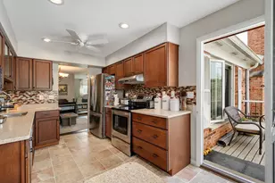 178 Grove Ave, Des Plaines, IL 60016 - Photo 16