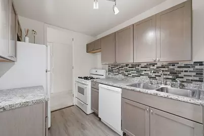 6700 S South Shore Drive #2G, Chicago, IL 60649 - Photo 2