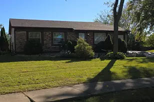 5633 Fernwood Ct, Matteson, IL 60443 - Photo 1