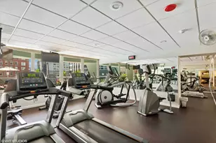 111 E Chestnut St, Chicago, IL 60611 - Photo 20