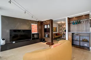 111 E Chestnut St, Chicago, IL 60611 - Photo 12