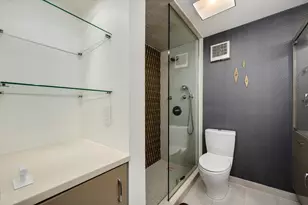 111 E Chestnut St, Chicago, IL 60611 - Photo 18