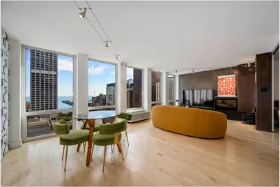 111 E Chestnut Street #34H, Chicago, IL 60611 - Photo 4