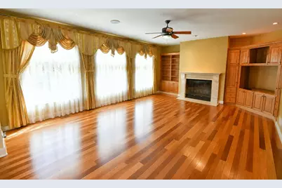 11971 24th Court, Pleasant Prairie, WI 53158 - Photo 4