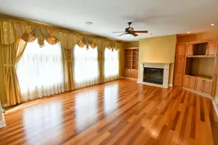 11971 24th Ct, Pleasant Prairie, WI 53158 - Photo 4