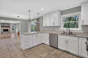 857 W Lanark Ln, Palatine, IL 60067 - Photo 10