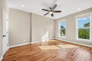 656 E Bowen Ave, Chicago, IL 60653 - Photo 28
