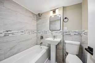 656 E Bowen Ave, Chicago, IL 60653 - Photo 36