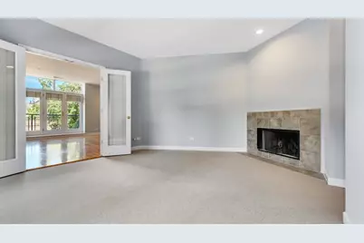 2100 N Racine Avenue #2J, Chicago, IL 60614 - Photo 10