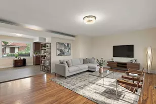 6756 N Keating Ave, Lincolnwood, IL 60712 - Photo 4