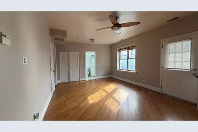 2819 W Rosemont Avenue #1, Chicago, IL 60659 - Photo 2