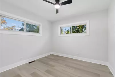 1901 W Plainfield Road, La Grange Highlands, IL 60525 - Photo 12
