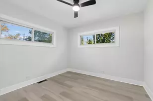 1901 W Plainfield Rd, La Grange Highlands, IL 60525 - Photo 12