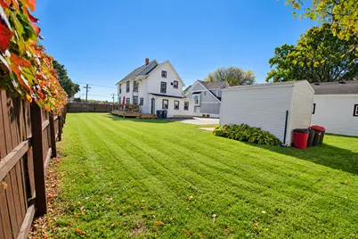 223 Lincoln Way, Dixon, IL 61021 - Photo 6