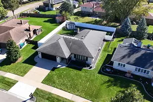 7919 Palm Ct, Orland Park, IL 60462 - Photo 1