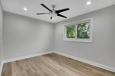 2033 N Wainwright Court, Palatine, IL 60074 - Photo 16