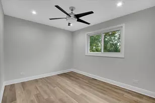 2033 N Wainwright Ct, Palatine, IL 60074 - Photo 16