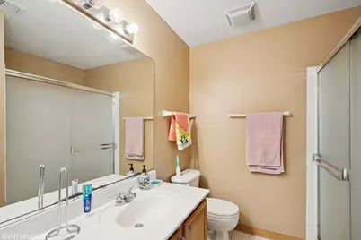 983 Mayfair Court #983, Elk Grove Village, IL 60007 - Photo 18