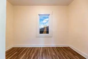 2227 W 19th St, Chicago, IL 60608 - Photo 8