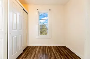 2227 W 19th St, Chicago, IL 60608 - Photo 10