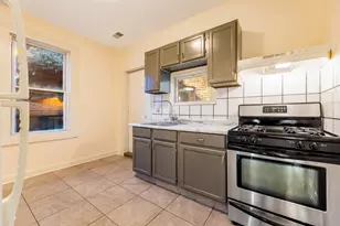 2227 W 19th St, Chicago, IL 60608 - Photo 6