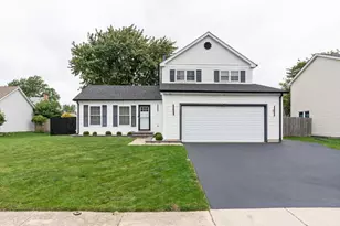 28 Dennison Dr, Glendale Heights, IL 60139 - Photo 1