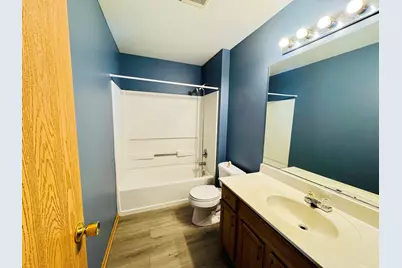 2123 Silverstone Drive #0, Carpentersville, IL 60110 - Photo 10