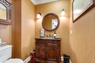 2715 W Morse Ave, Chicago, IL 60645 - Photo 32