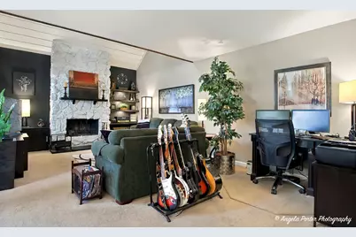 621 Chip Court, Gurnee, IL 60031 - Photo 14