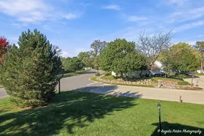 621 Chip Court, Gurnee, IL 60031 - Photo 6