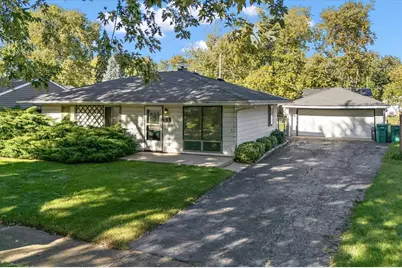 2715 Campbell Street, Joliet, IL 60435 - Photo 2