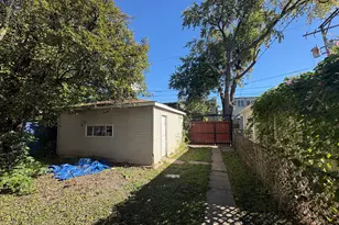 1621 N Meade Ave, Chicago, IL 60639 - Photo 24