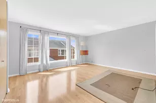 1450 Plymouth Pl, Glenview, IL 60025 - Photo 2