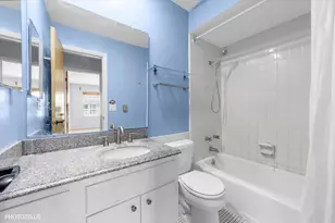 1450 Plymouth Pl, Glenview, IL 60025 - Photo 18