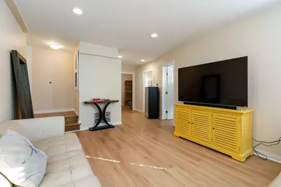 1655 N Fairfield Avenue #102, Chicago, IL 60647 - Photo 6