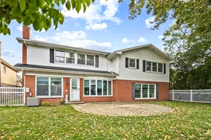 2206 W Lawrence Ln, Mount Prospect, IL 60056 - Photo 24