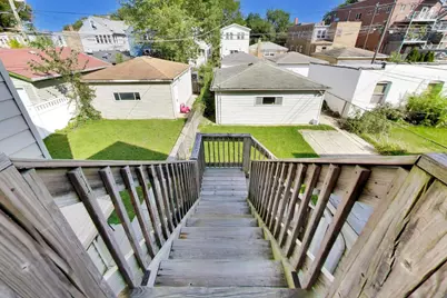 3441 N Ridgeway Avenue, Chicago, IL 60618 - Photo 24