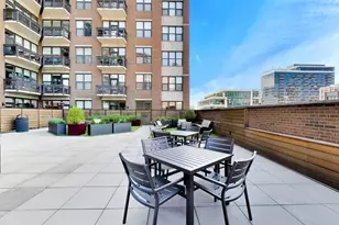 849 N Franklin St, Chicago, IL 60610 - Photo 36