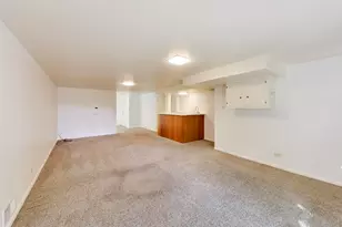 9039 Niles Center Rd, Skokie, IL 60076 - Photo 32