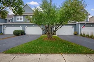 145 Tanglewood Dr, Glen Ellyn, IL 60137 - Photo 1