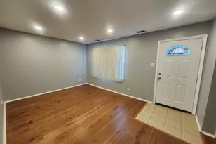 10923 S Vincennes Ave, Chicago, IL 60643 - Photo 2