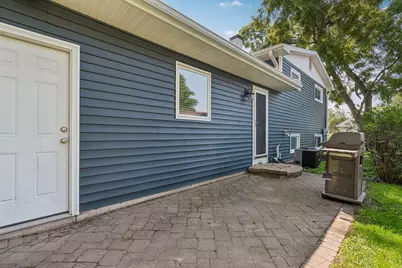 10009 NW Circle Drive, Richmond, IL 60071 - Photo 18